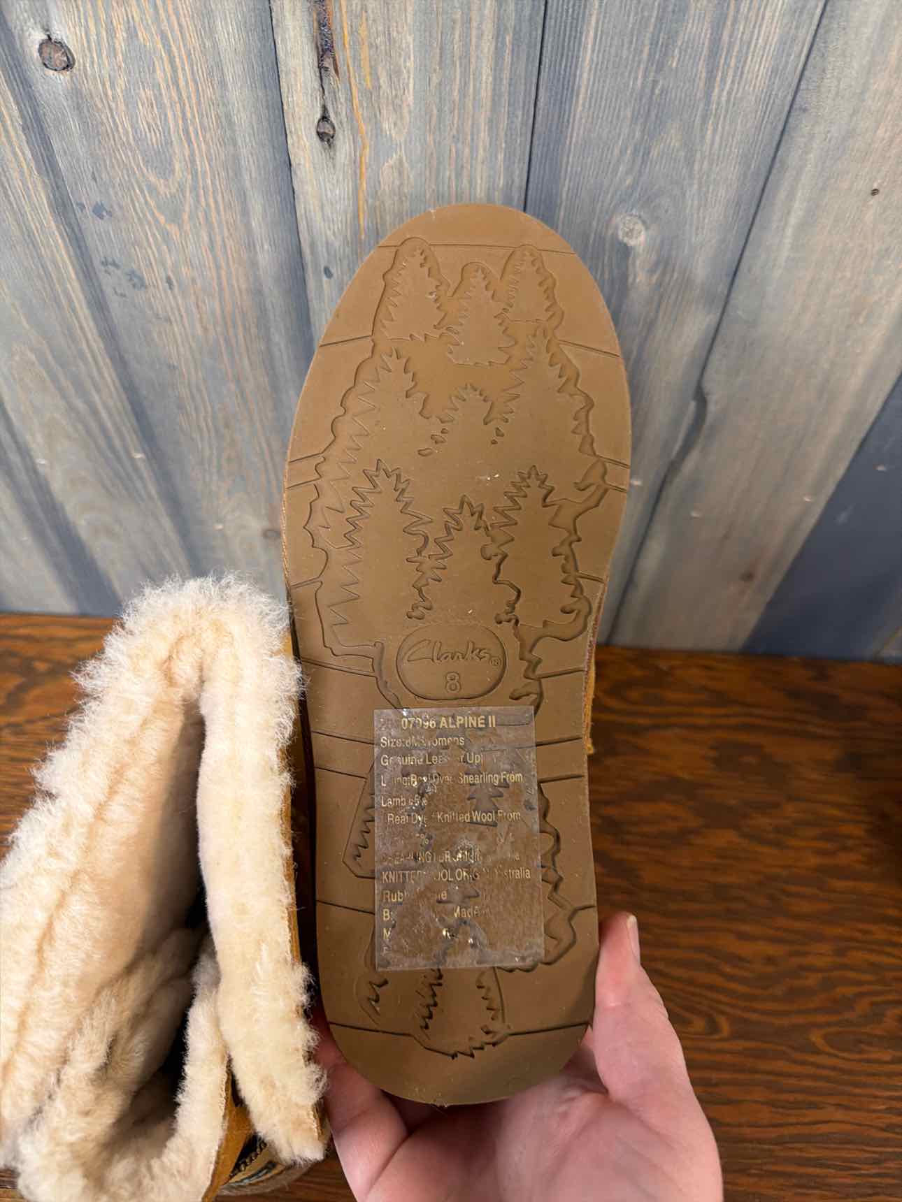 Women's Size 8 Clarks Tan Boots