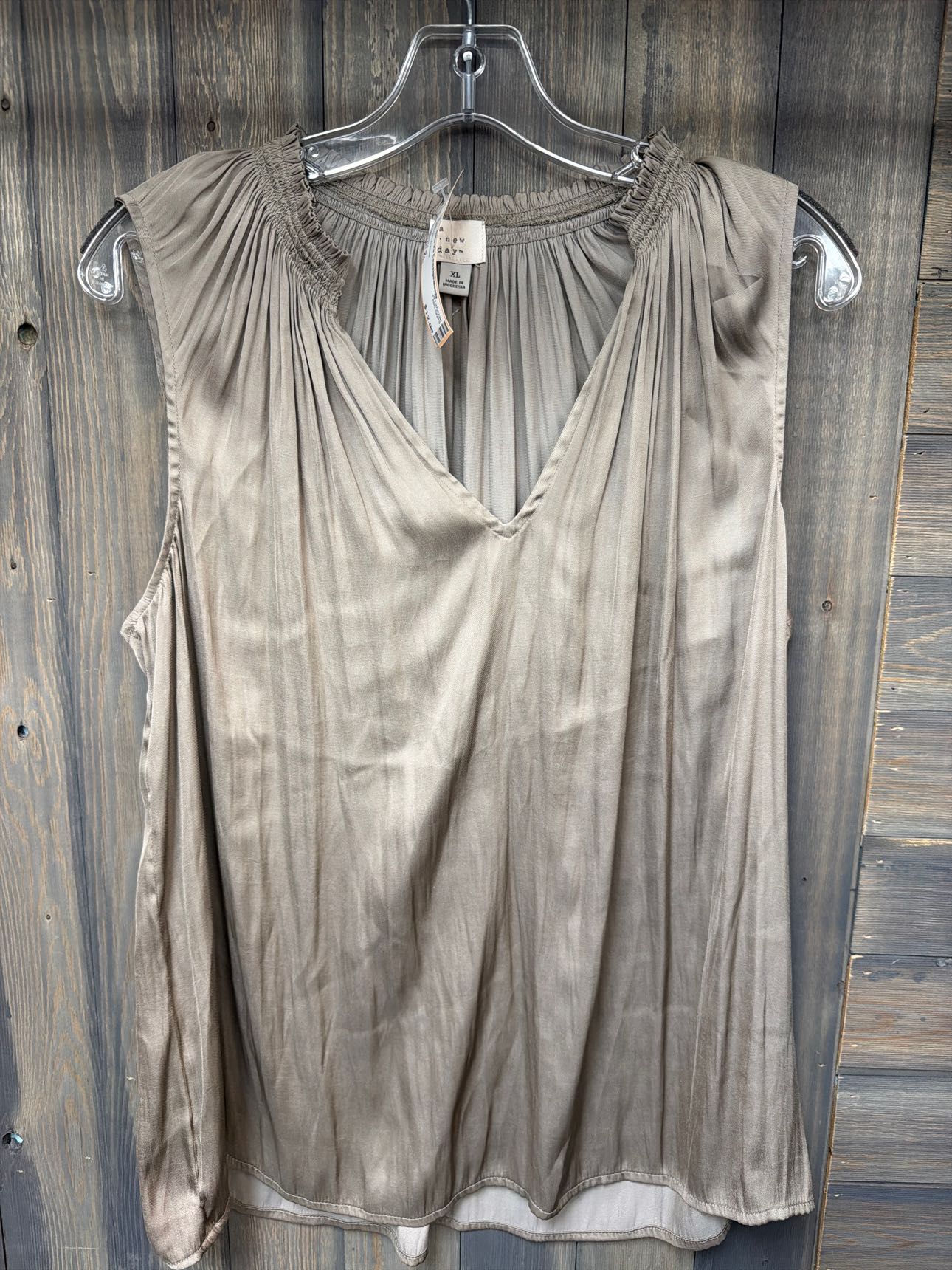 Women's Size XL A New Day Gold Top