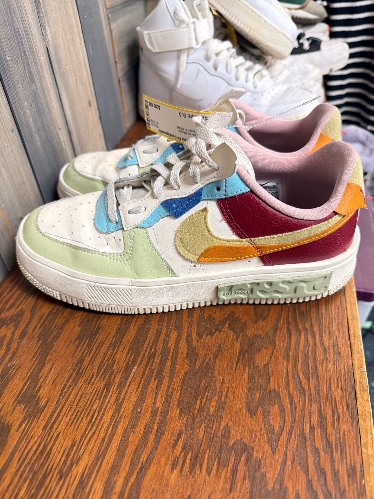 Women's Size 9.5 Nike White Tennis Shoes