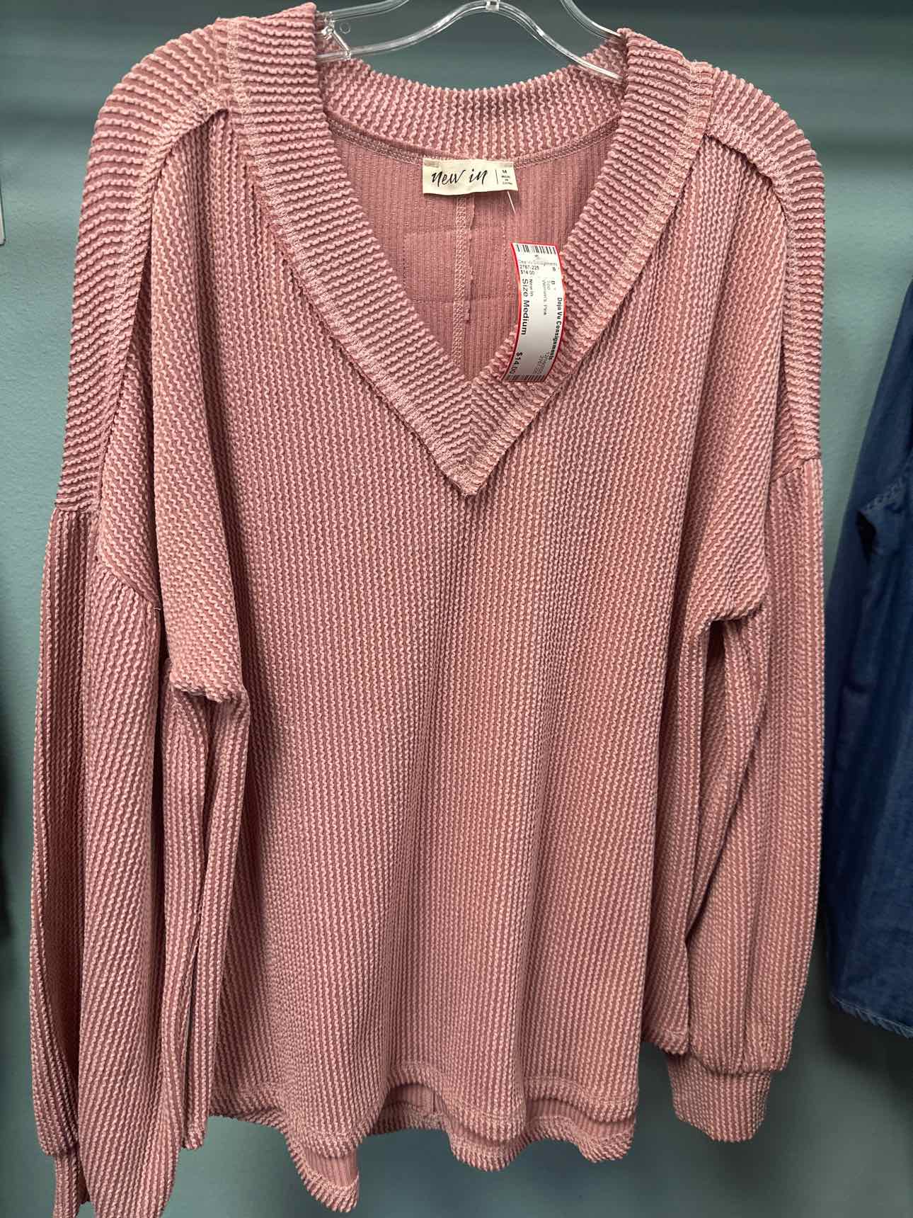 Women's Size Medium New In Pink Top