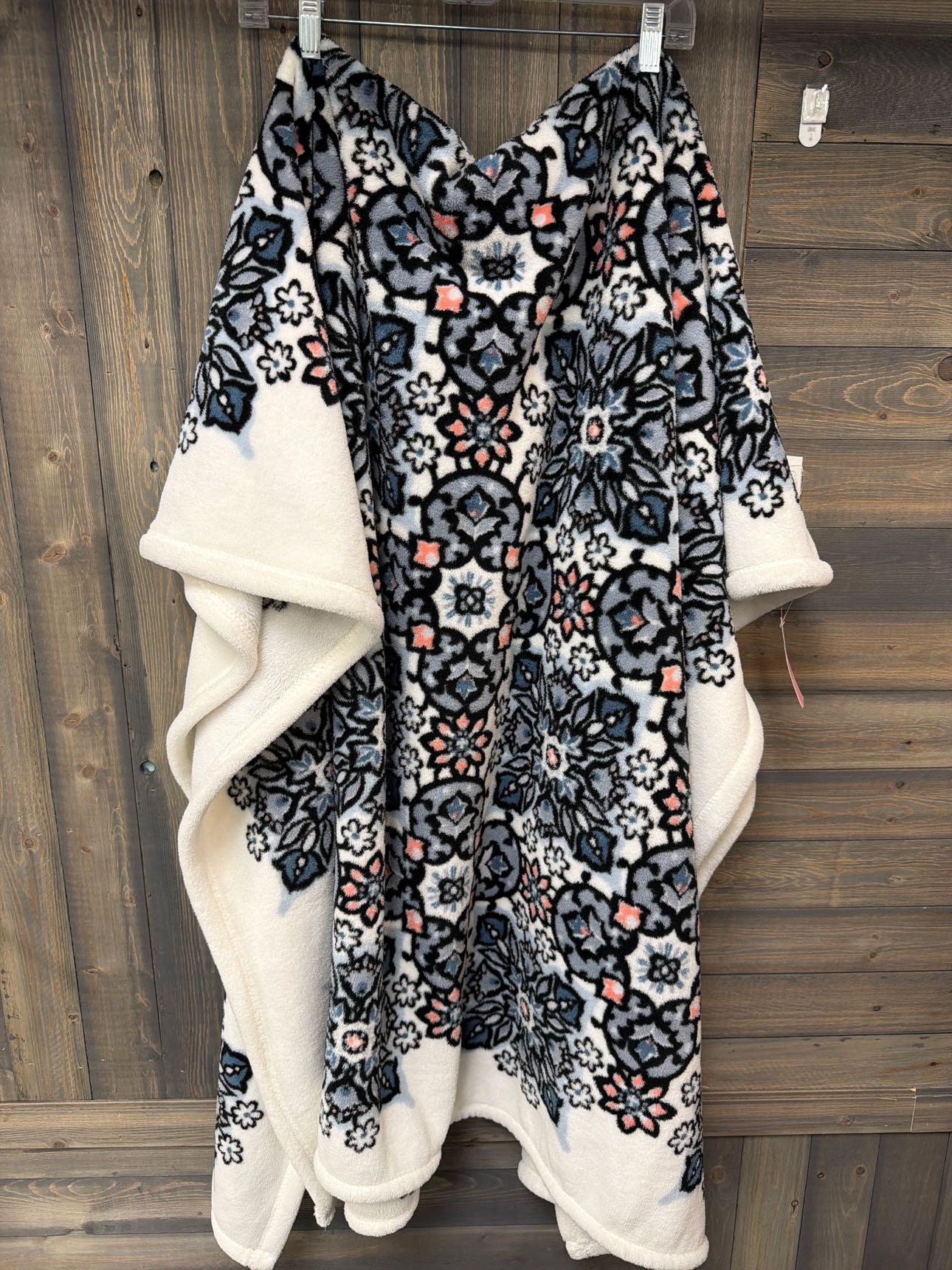Women's Size X Vera Bradley Blue Blanket