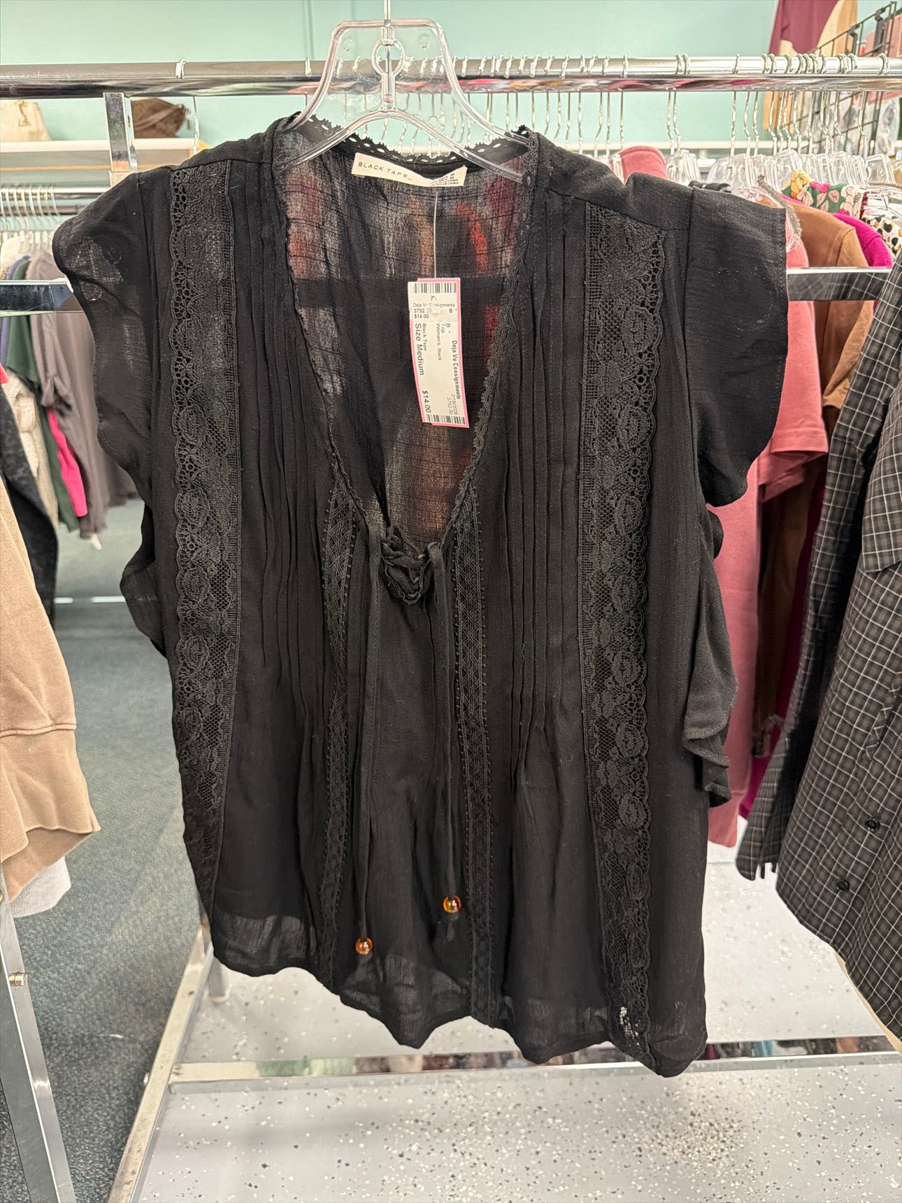 Women's Size Medium Black Tape Black Top