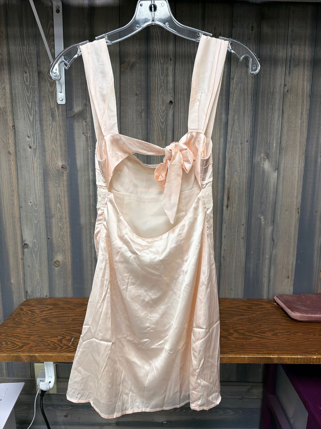 Women's Size 0 Beginnin g Peach Dress