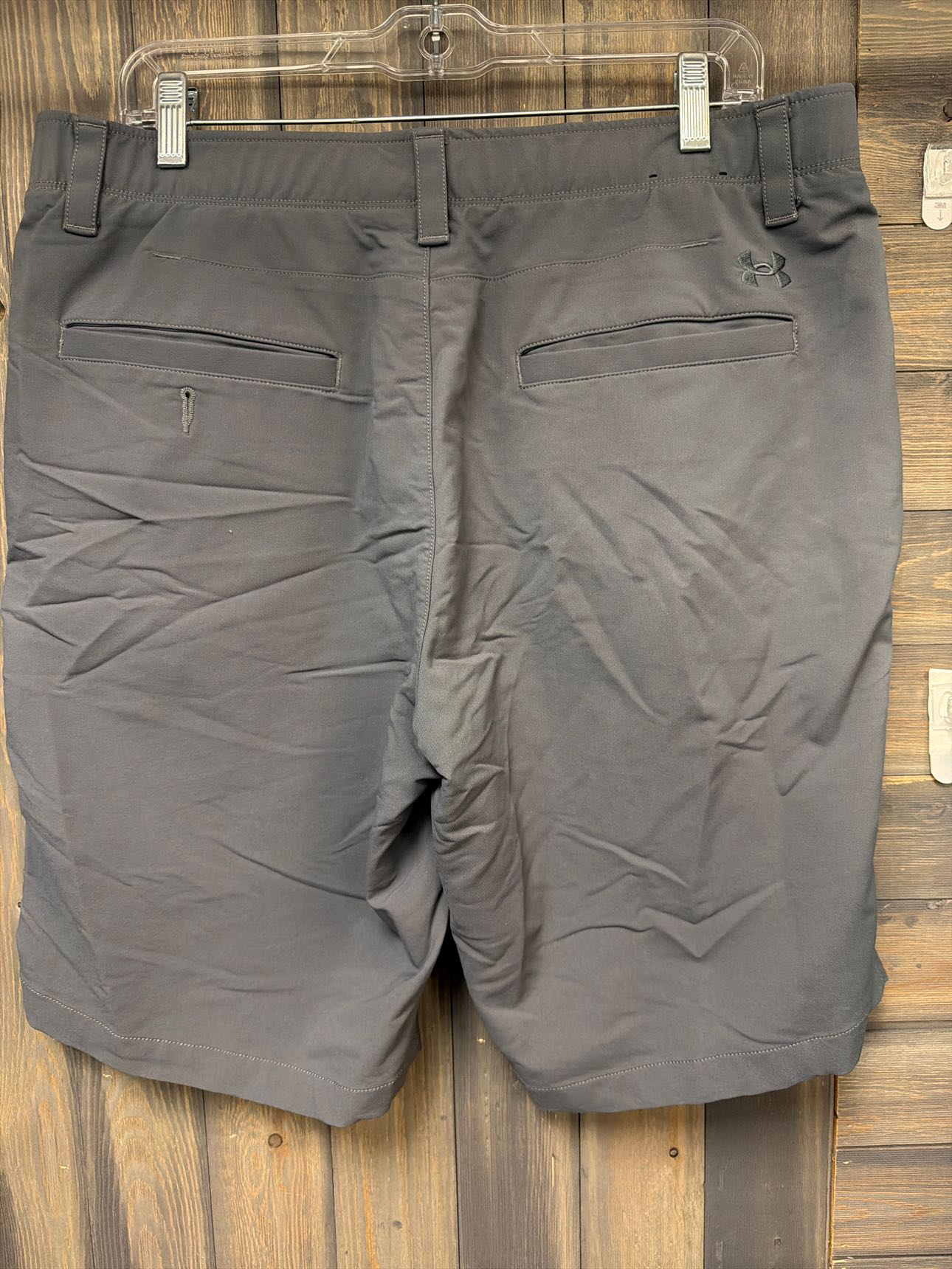 Men's Size 38 Under Armour Gray Shorts