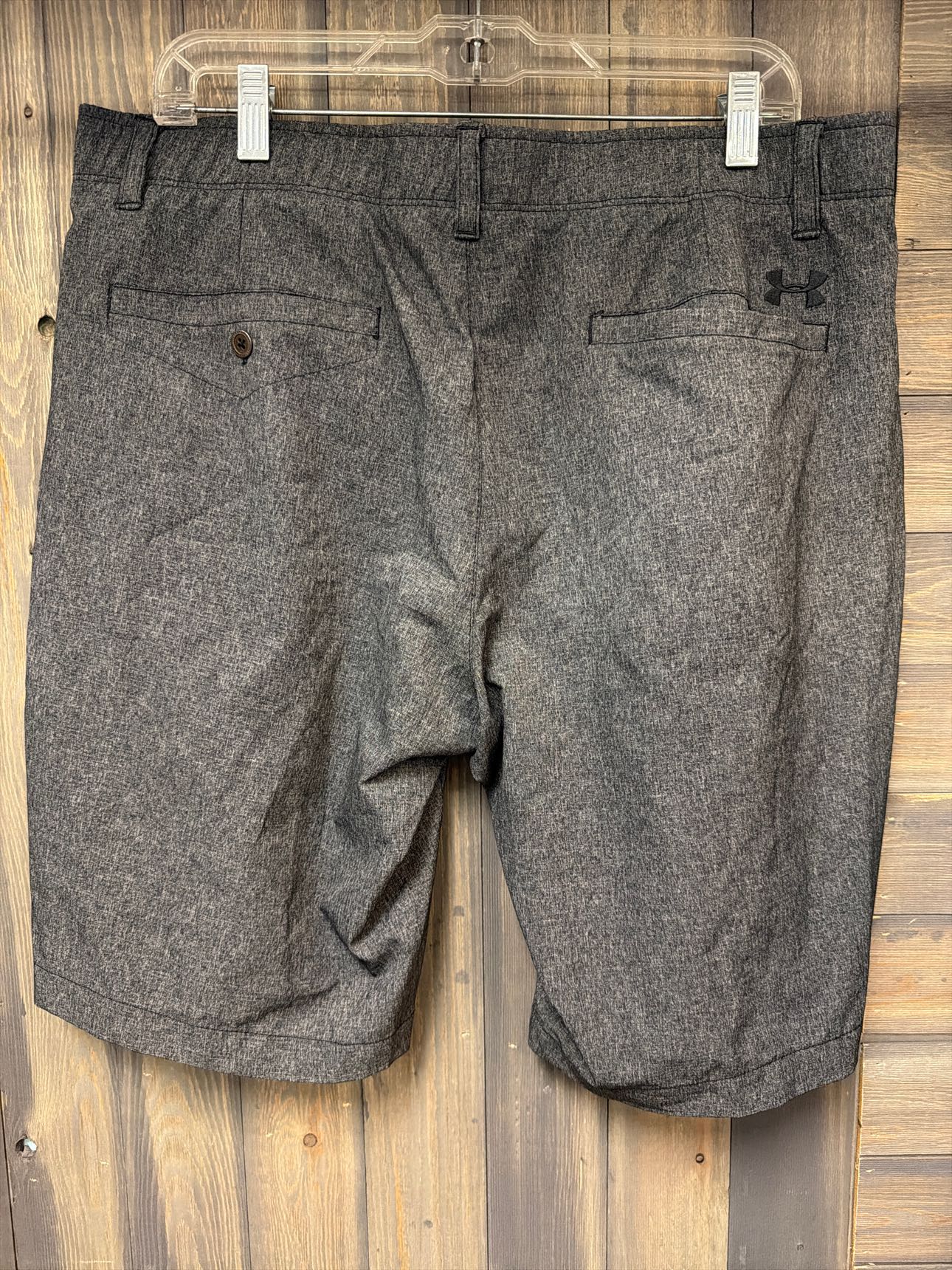 Men's Size 38x29 Under Armour Gray Shorts
