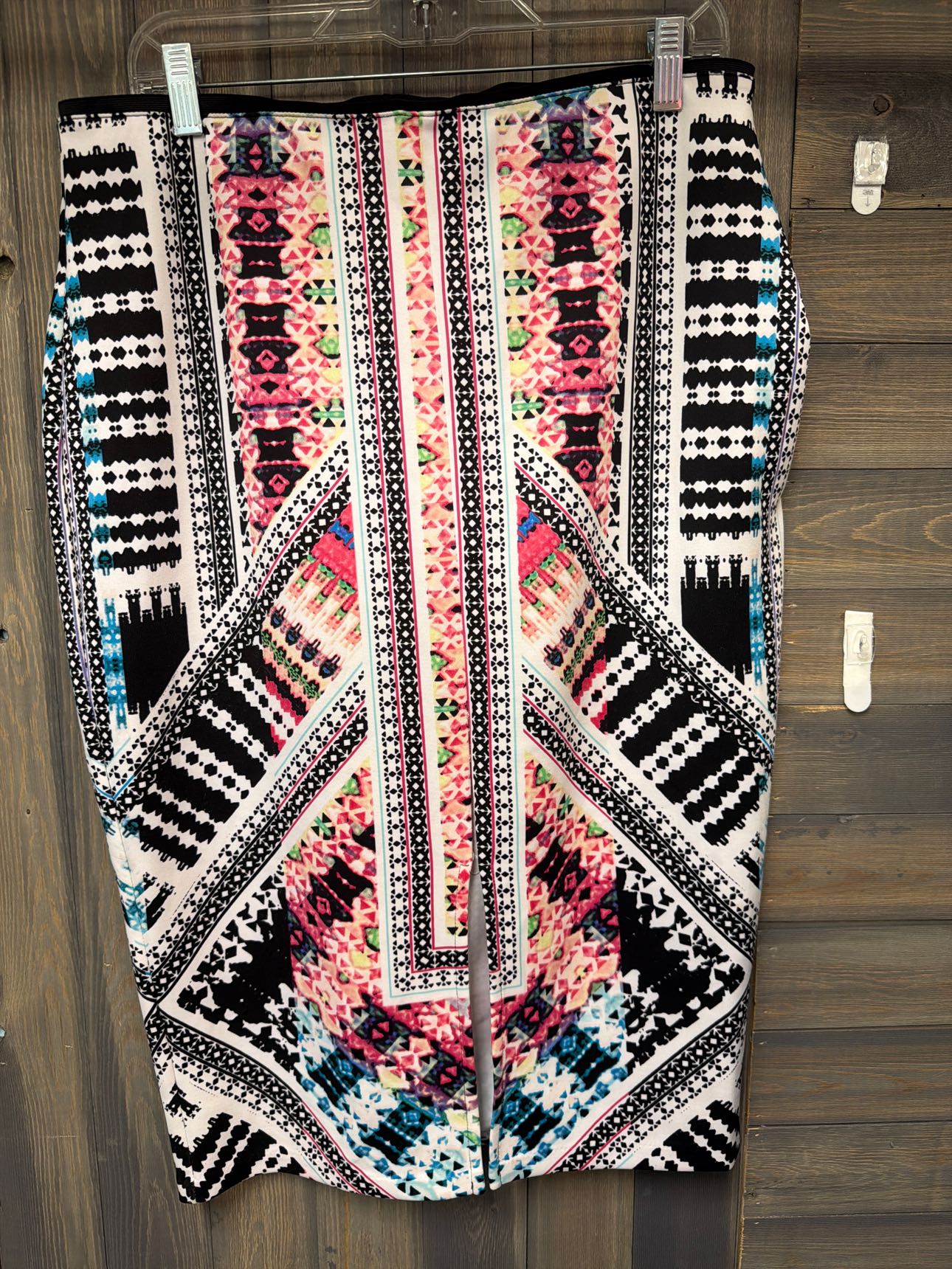 Women's Size Large Bisou Bisou White Skirt