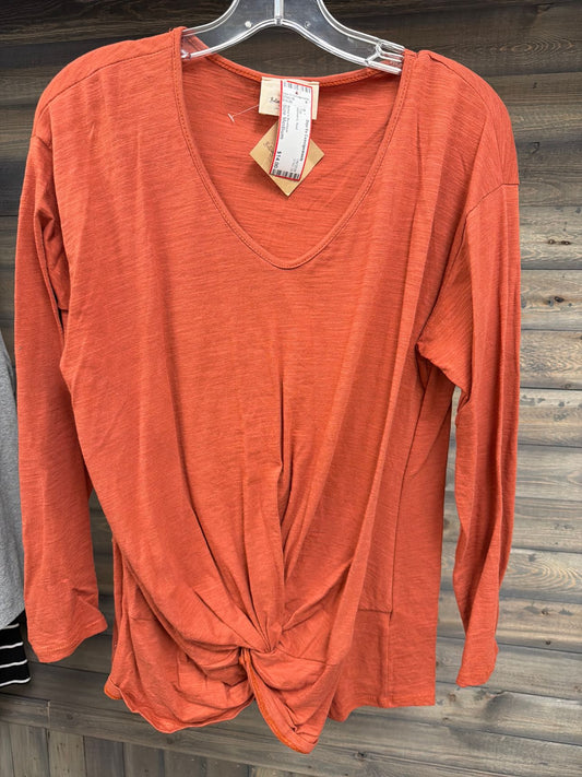Women's Size Medium Betsy's Boutique Rust Top