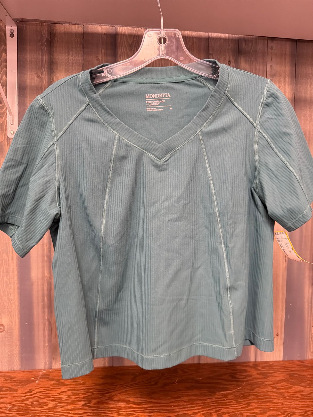 Women's Size Medium Mondetta Green Workout Top