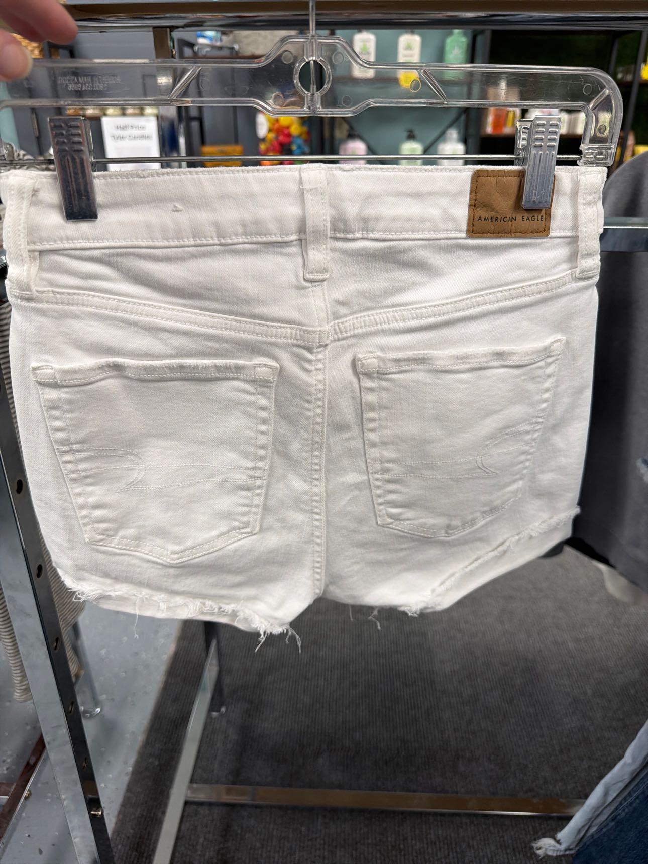 Junior's Size 2 American Eagle White Shorts