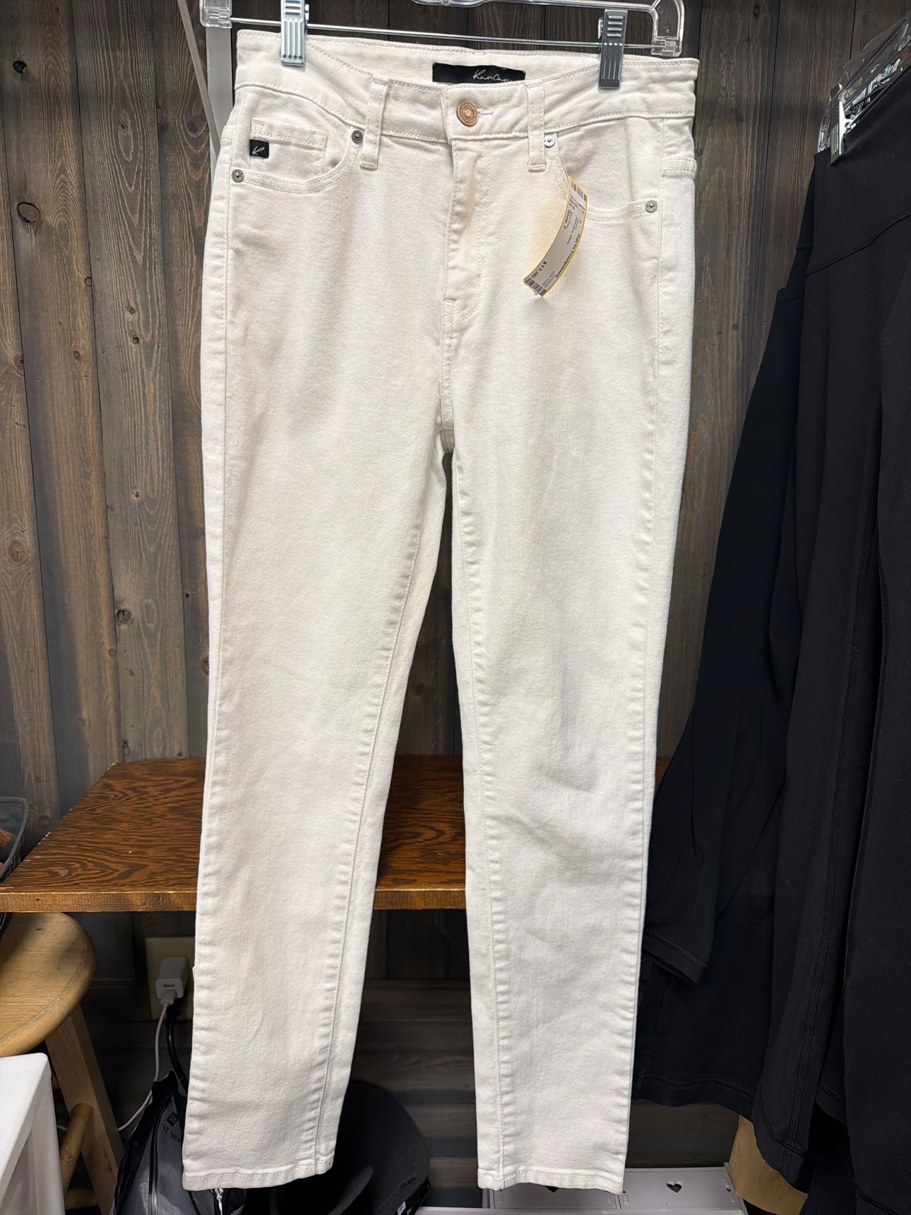 Women's Size 7 Kan Can White Jeans