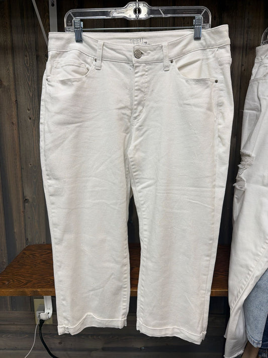 Women's Size 16 Time and Tru White Capri