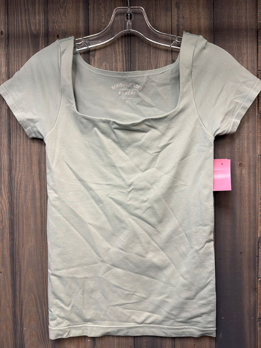 Junior's Size Medium Aero Green Tops