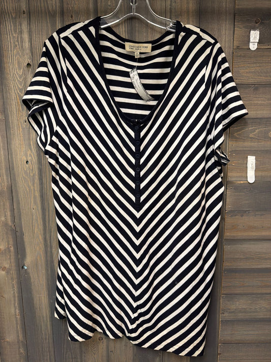 Women's Size 2X Jones New York Black Top