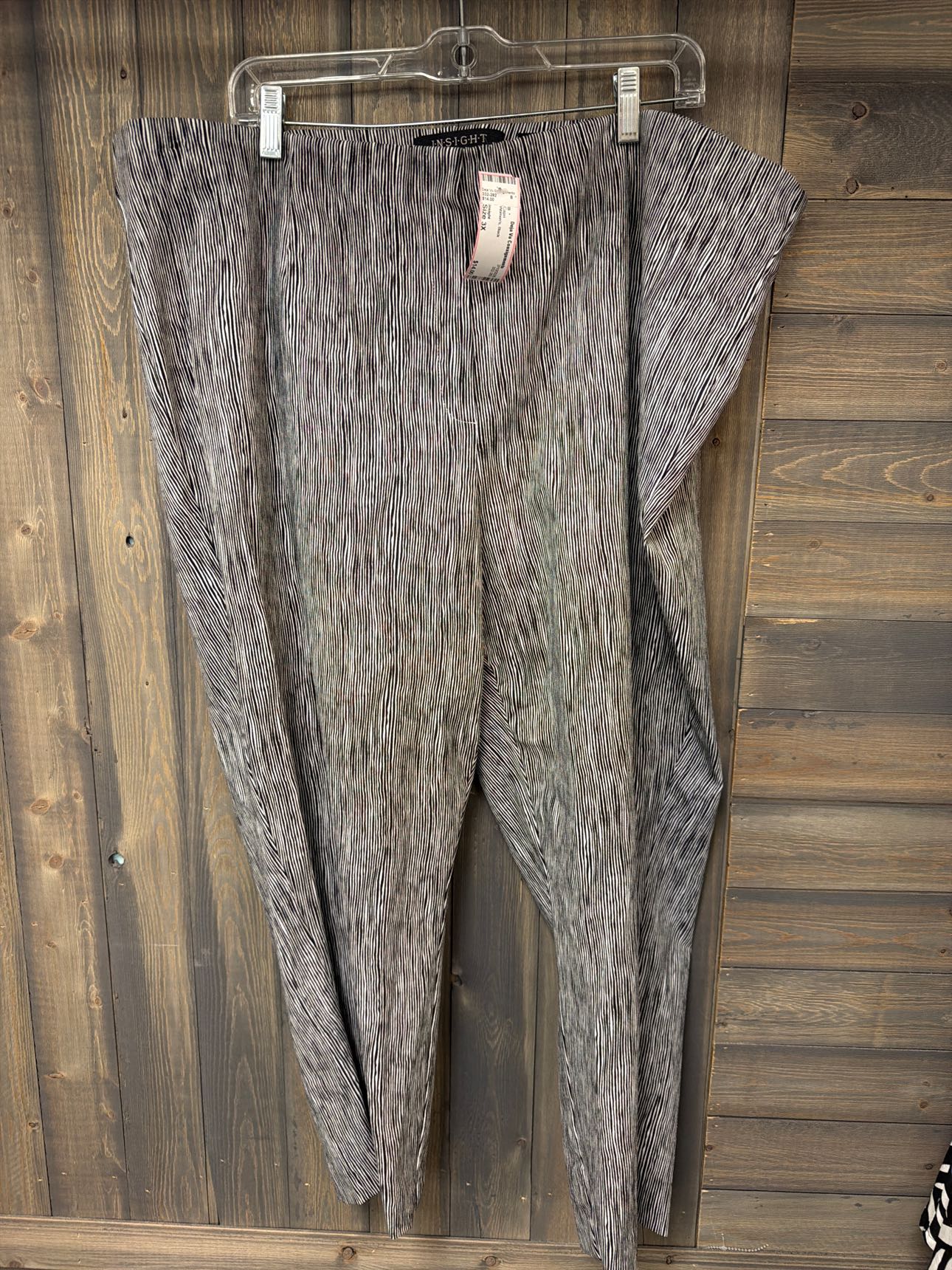 Women's Size 3X insight Black Capri