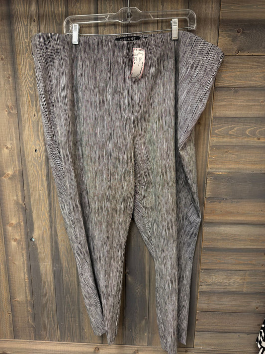 Women's Size 3X insight Black Capri