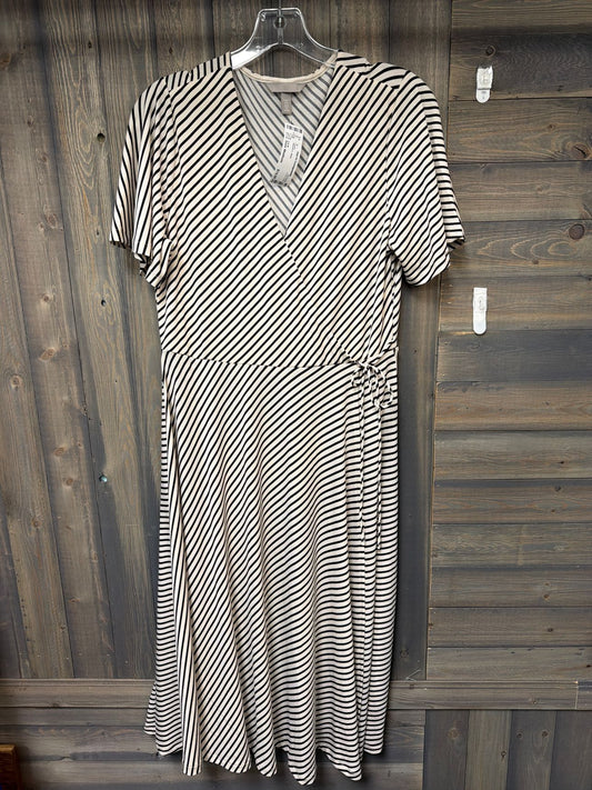 Women's Size Medium H & M White Dress
