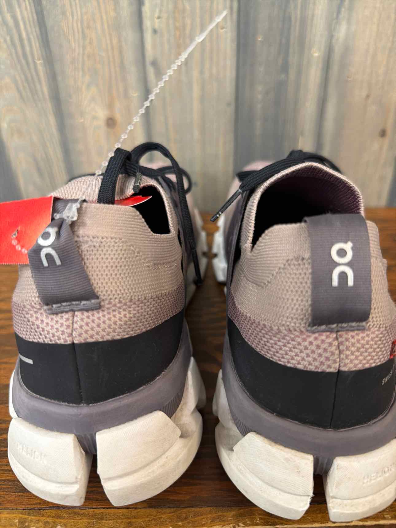 Women's Size 8.5 ON Purple Tennis Shoes