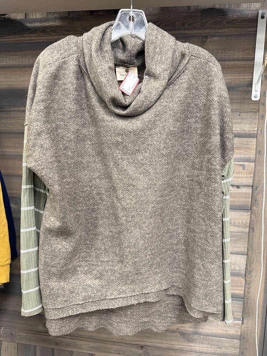 Women's Size Small Betsy's Boutique Gray Sweater