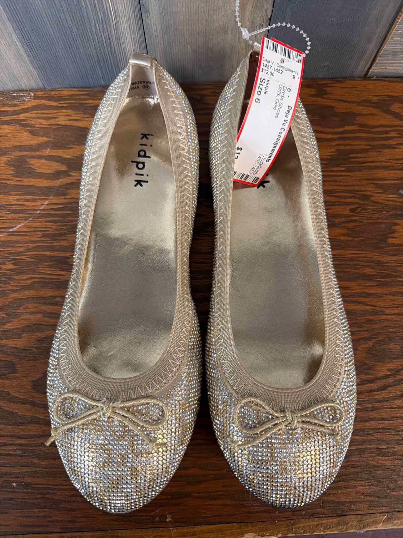 Girl's Size 6 kidpik Gold Dress Shoes