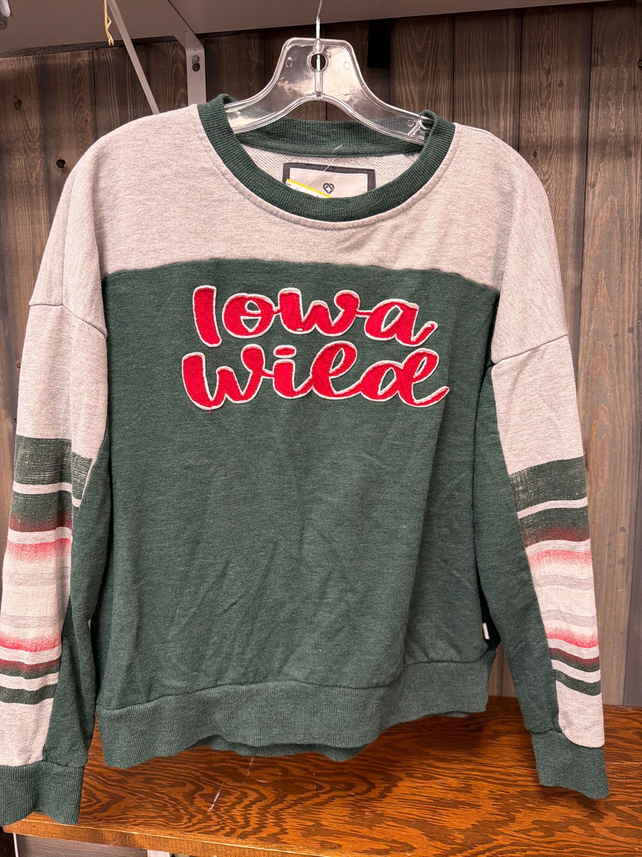 Women's Size Medium Iowa Wild Green Sweatshirt