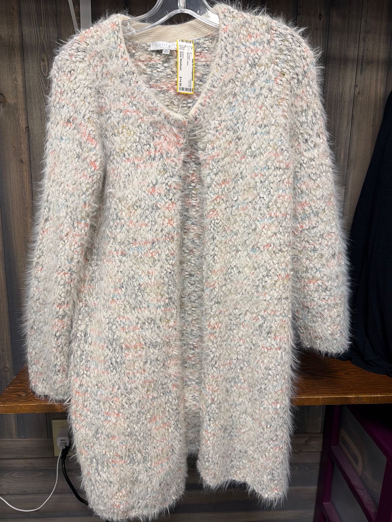 Women's Size Medium Solitaire White Cardigan