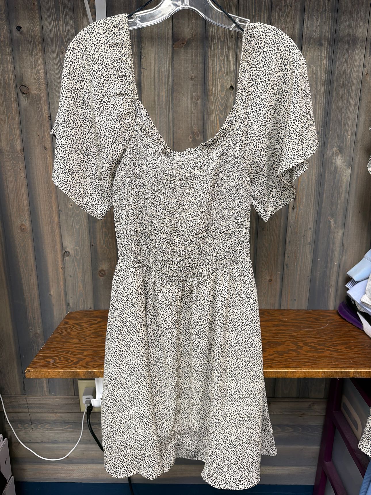 Women's Size Large Sienna Sky Beige Dress