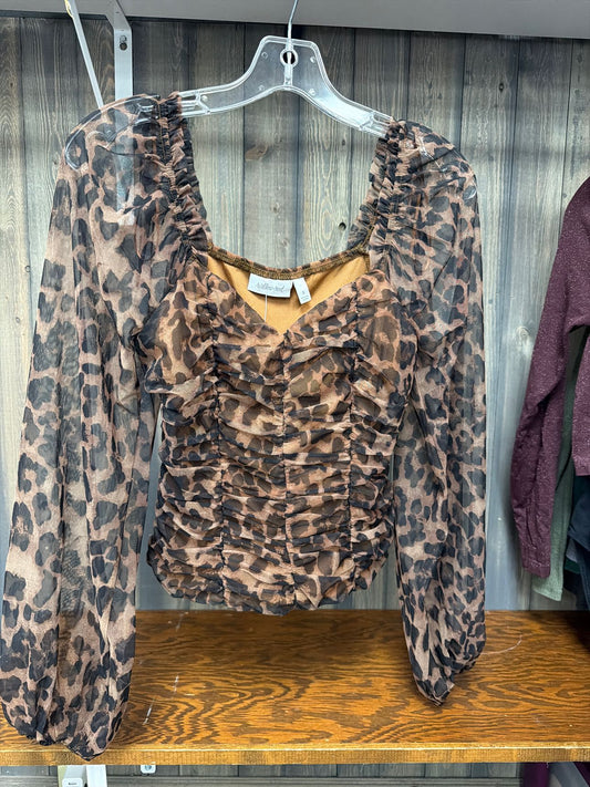 Women's Size Small Willow Root cheetah Top