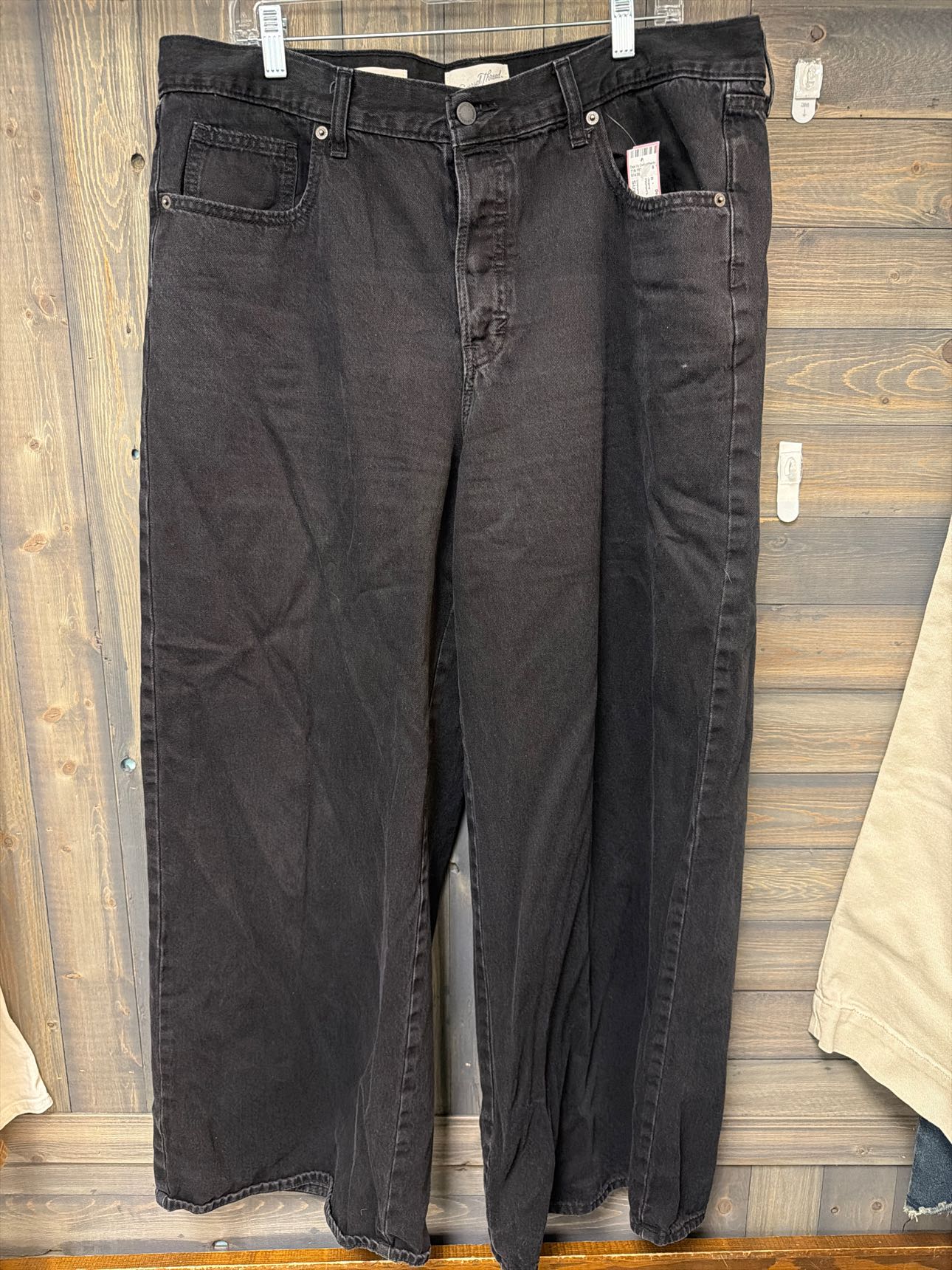 Women's Size 16 Universal Thread Black Jeans