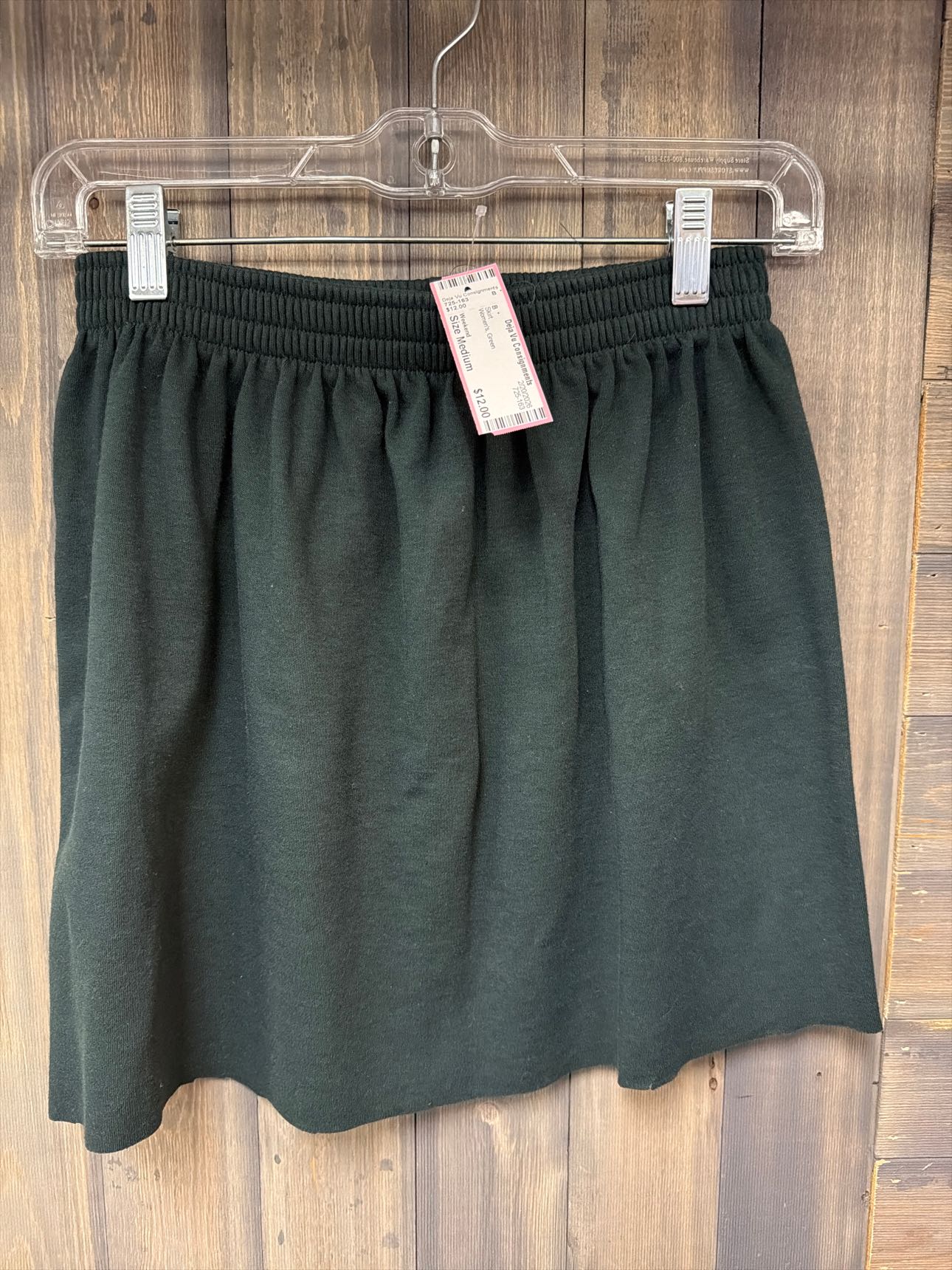Women's Size Medium Weekend Green Skirt