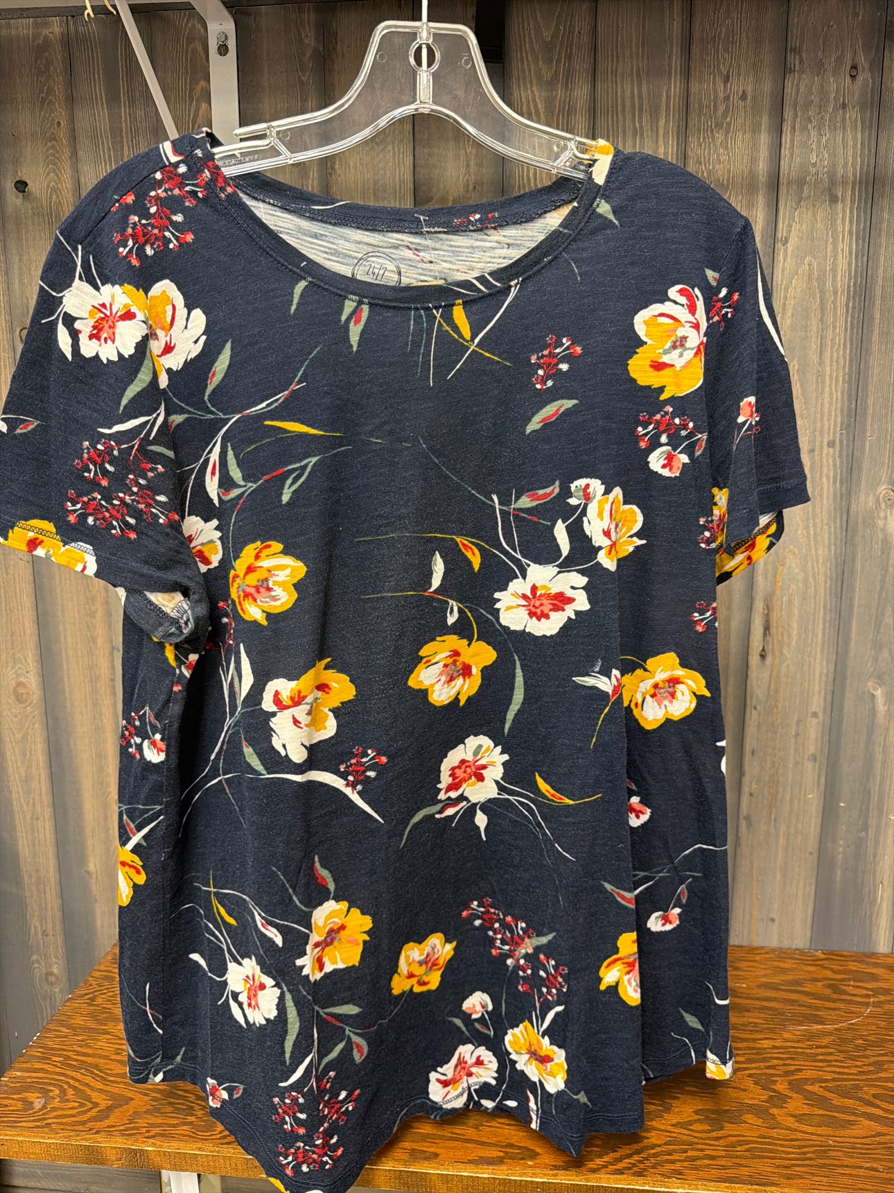 Women's Size Large Maurices Navy Top