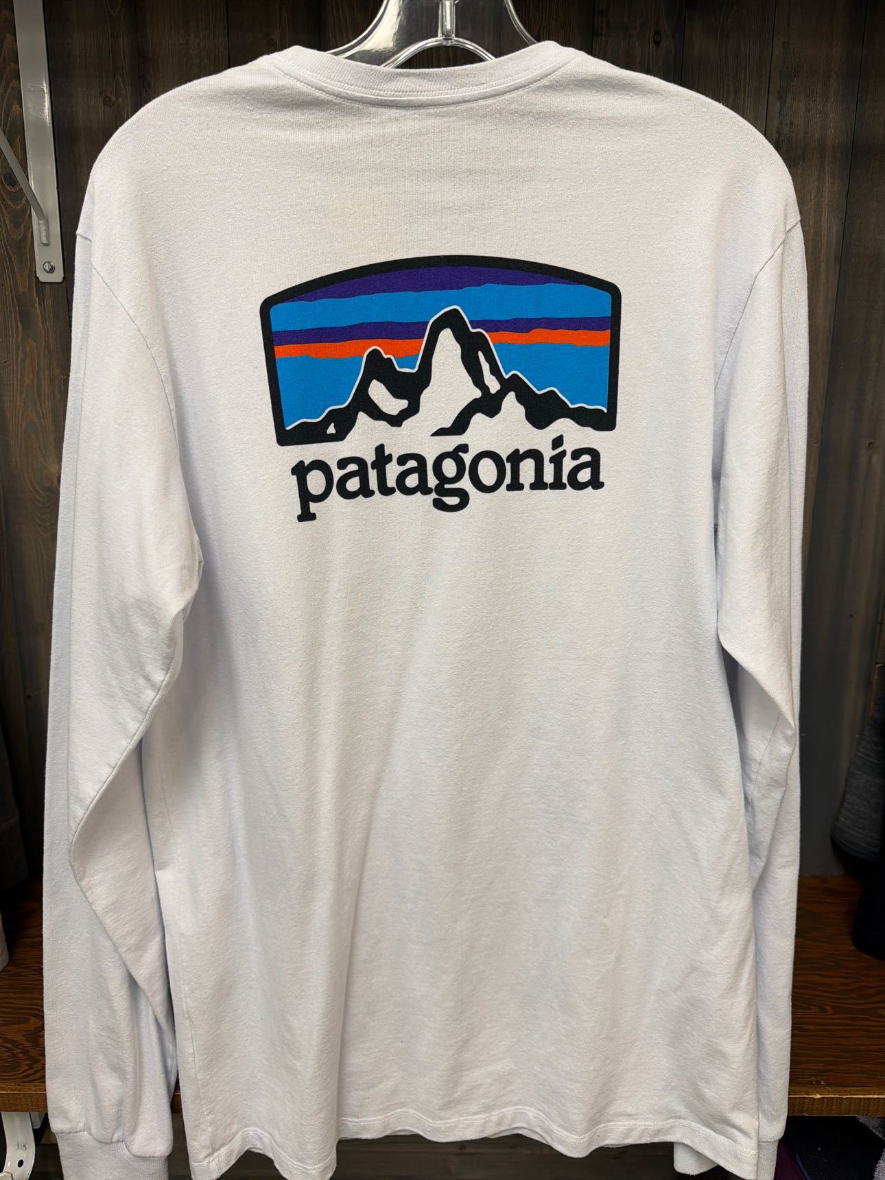 Men's Size Large Patagonia White Long Sleeve