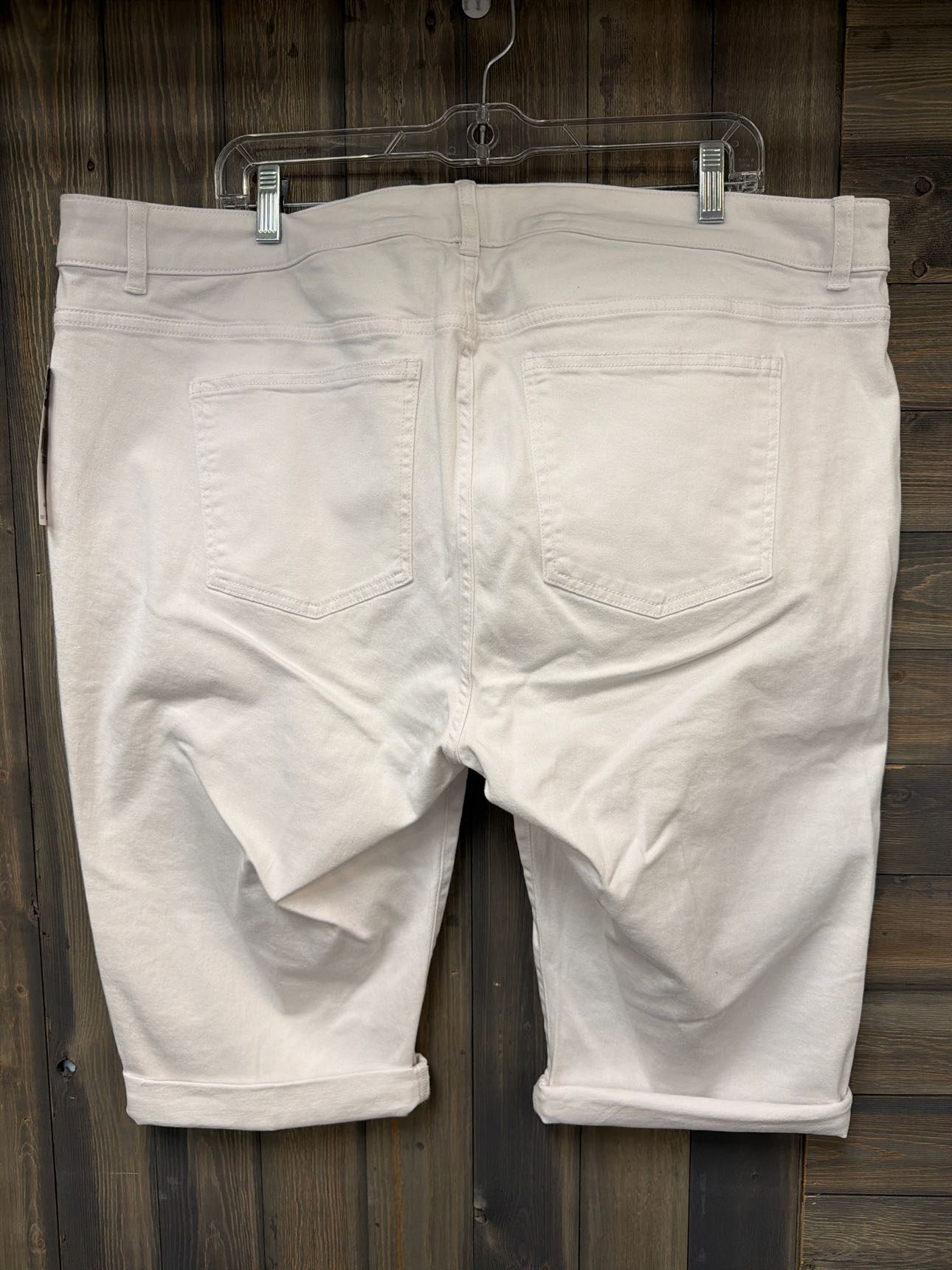 Women's Size 20 Chaps White Shorts