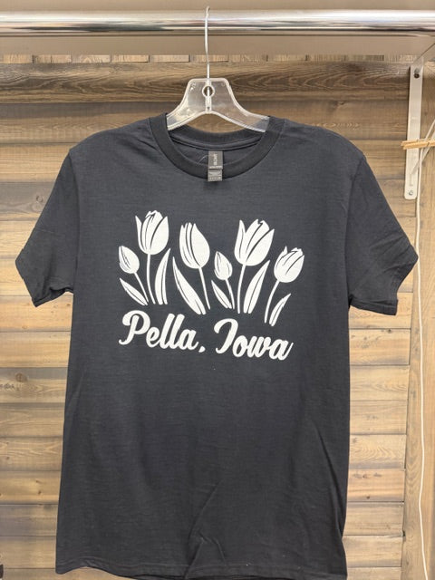 Women's Size XL Pella Black T-shirt with Tulip