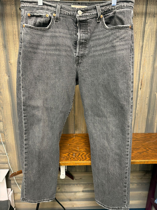 Women's Size 32 Levi Black Jeans