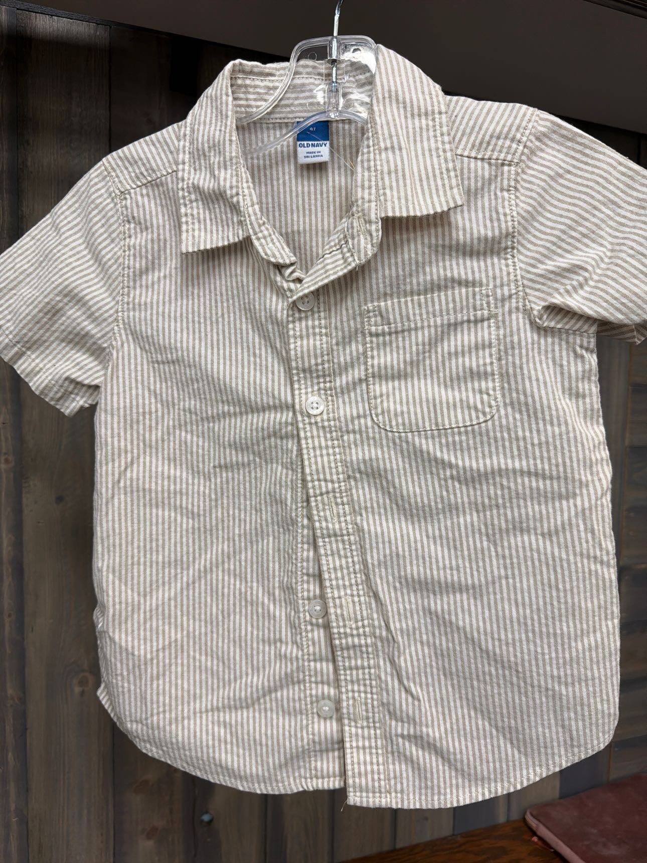 Boy's Size 4t Old Navy Beige Short Sleve