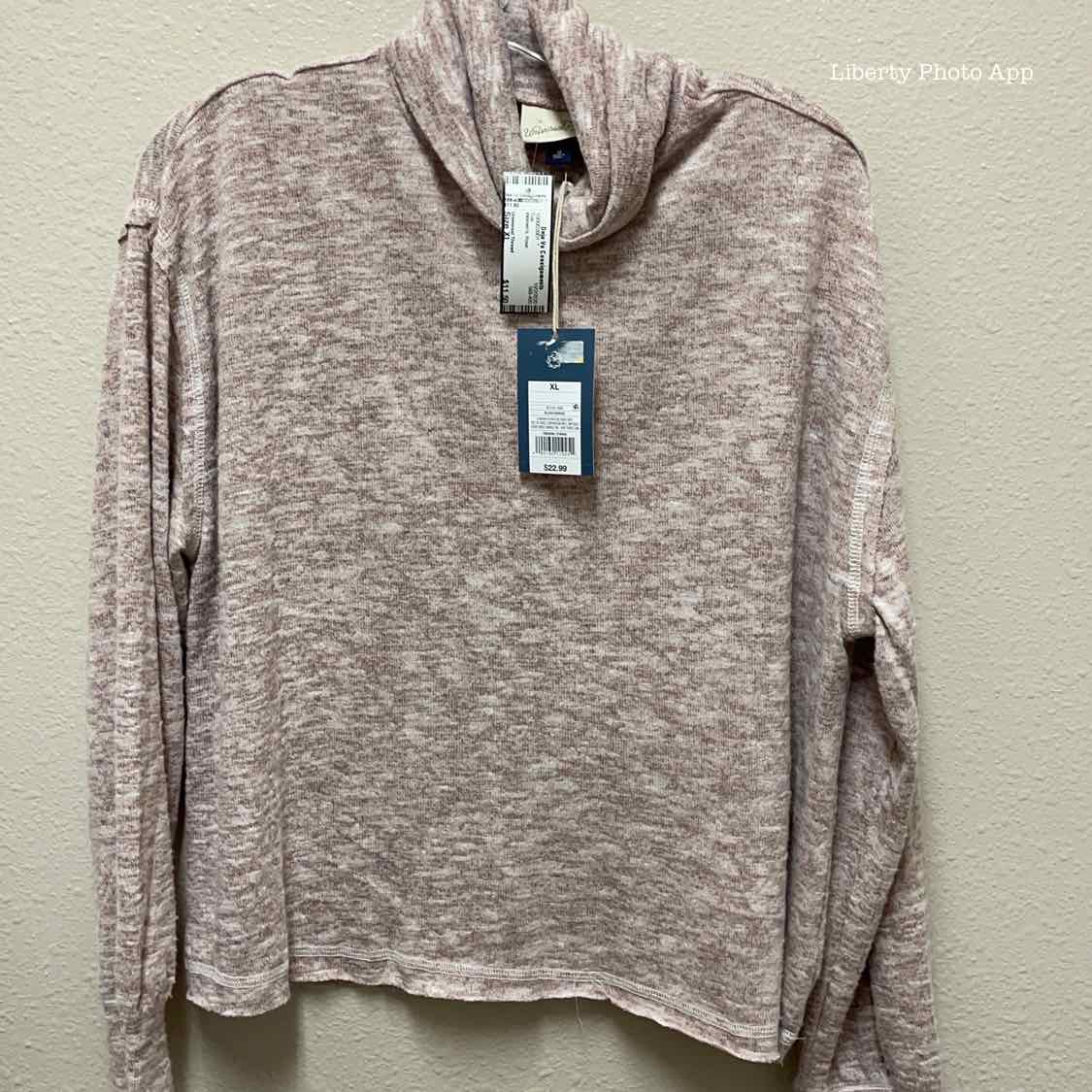Women's Size XL Universal Thread Rose Top