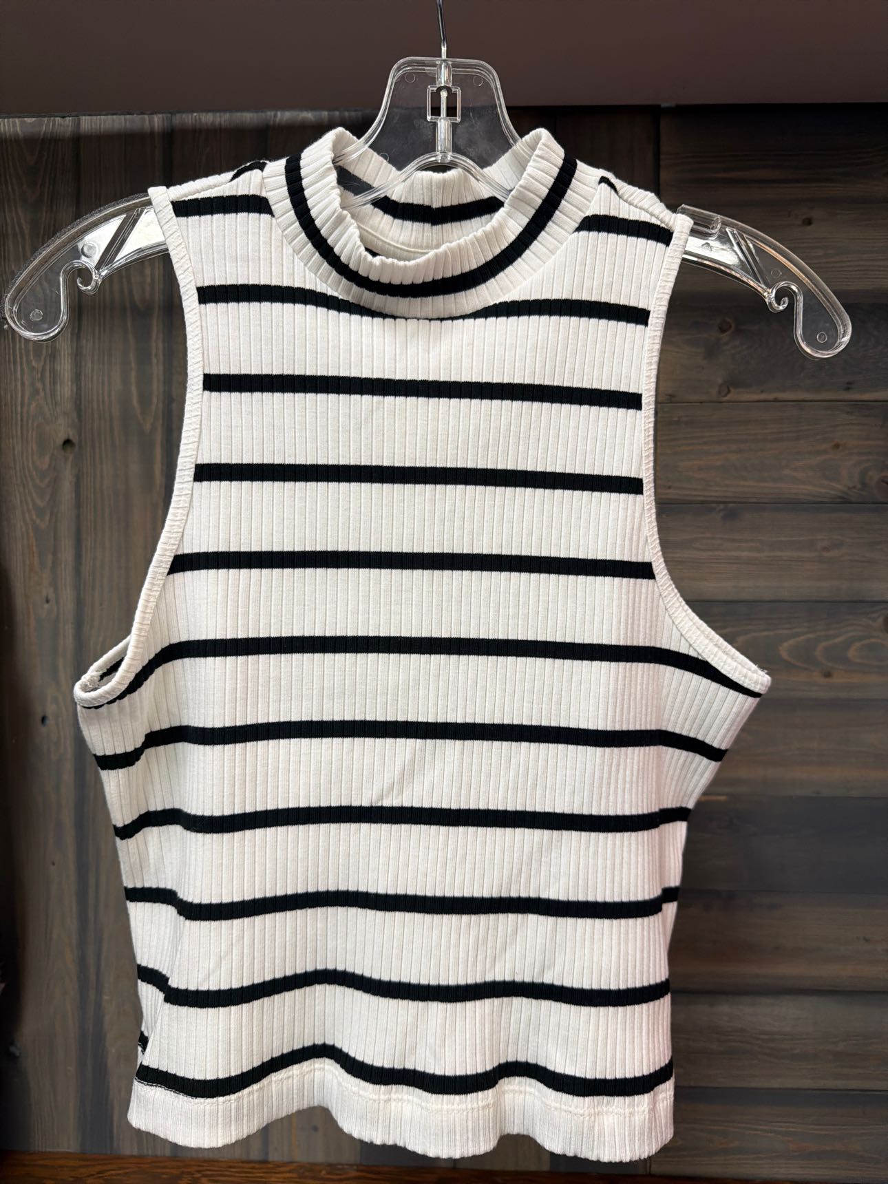 Women's Size Medium Old Navy White Top