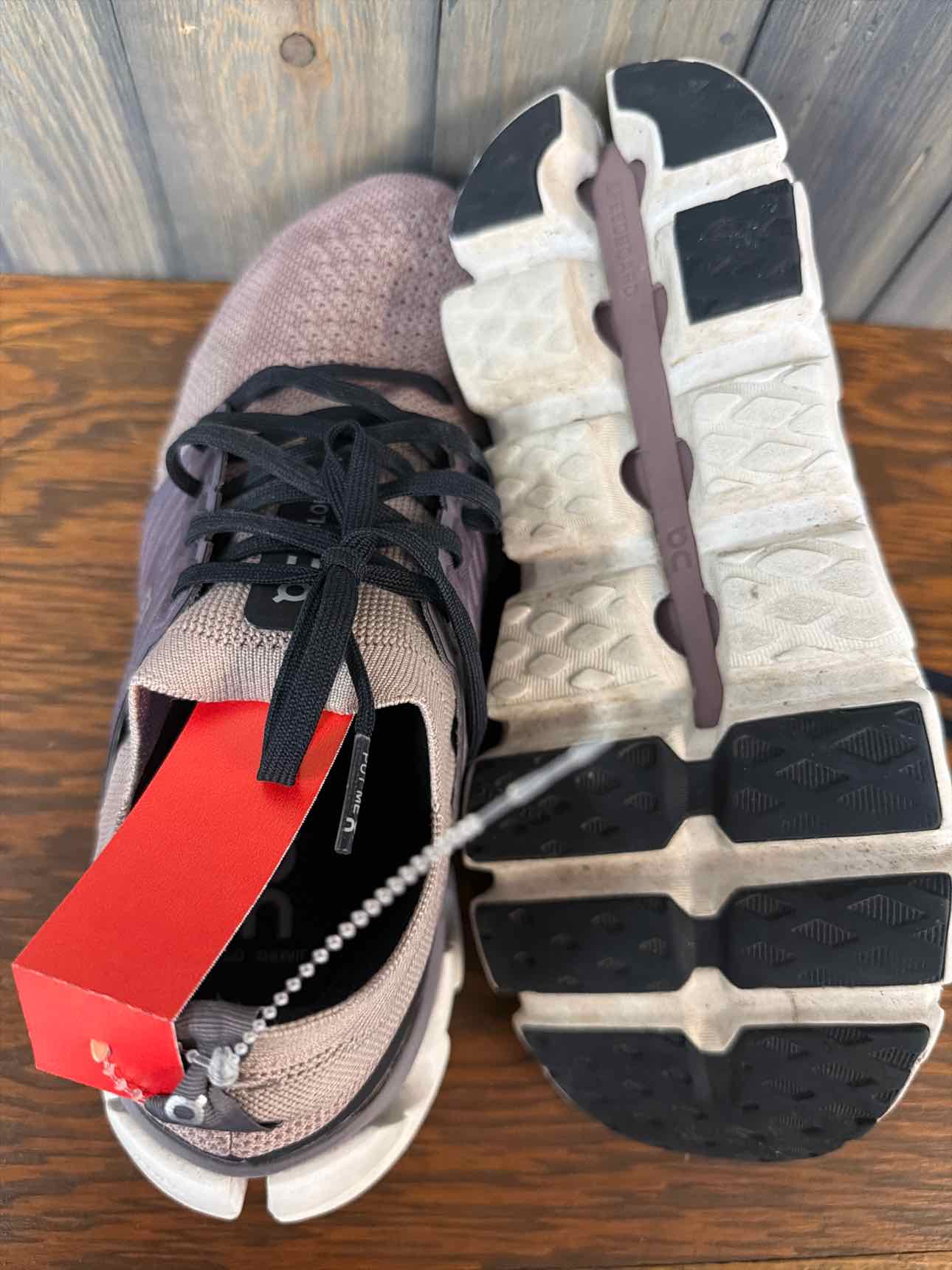 Women's Size 8.5 ON Purple Tennis Shoes