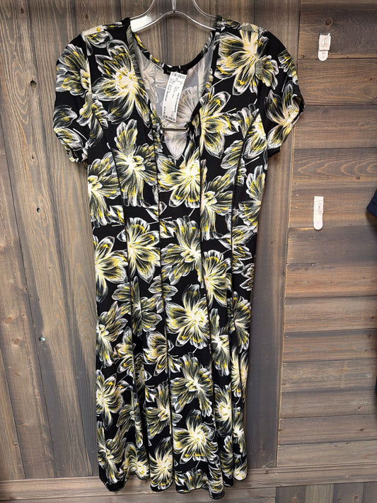 Women's Size Medium Sami & Jo Black Dress