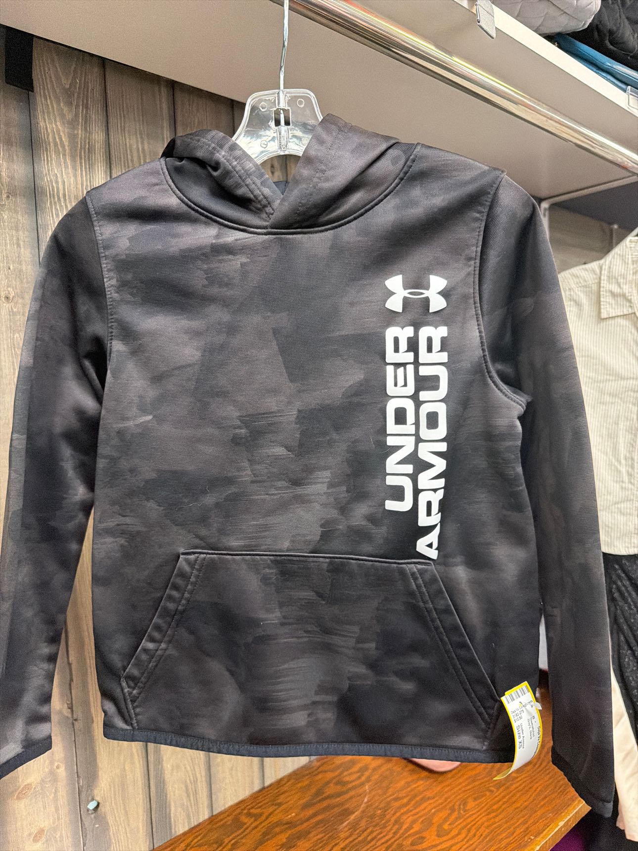 Boy's Size XS Under Armour Black Sweatshirt